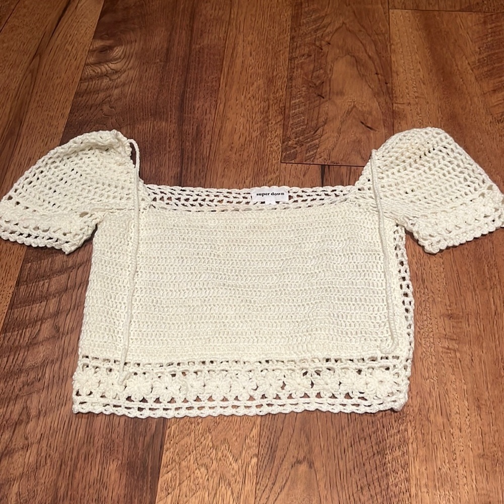 Super Down Woman’s Crochet Top Size S
